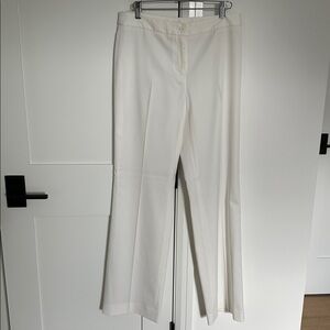 Anne Klein Women's Flat Front Fully Lined Elegant Cream Trousers Size 4